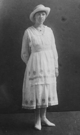 Kinmundy Lela Adams