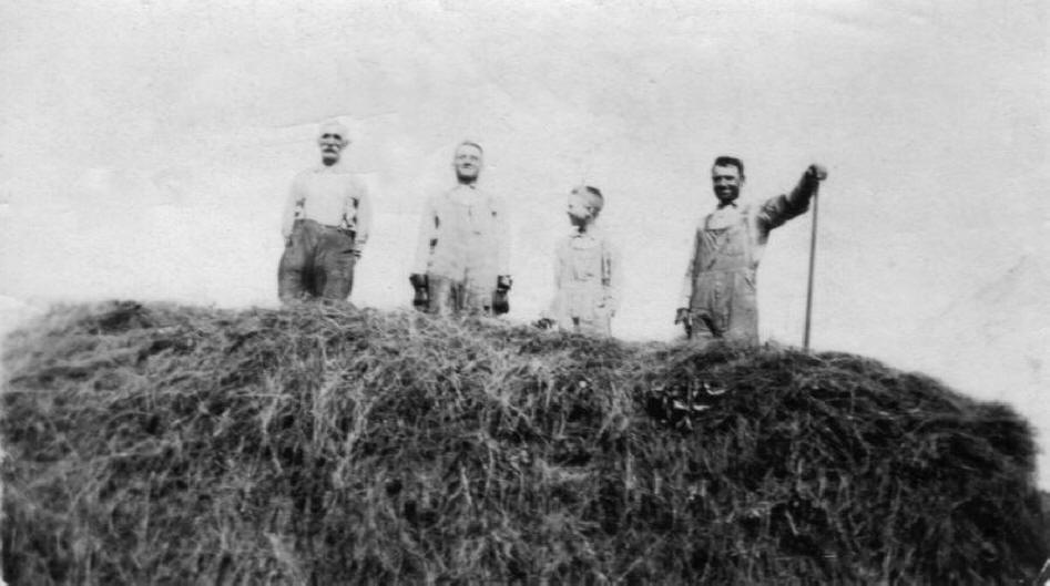 Charles Metzger, Henry Metzger, Forrest Doolen, Joe Metzger - Kinmundy
