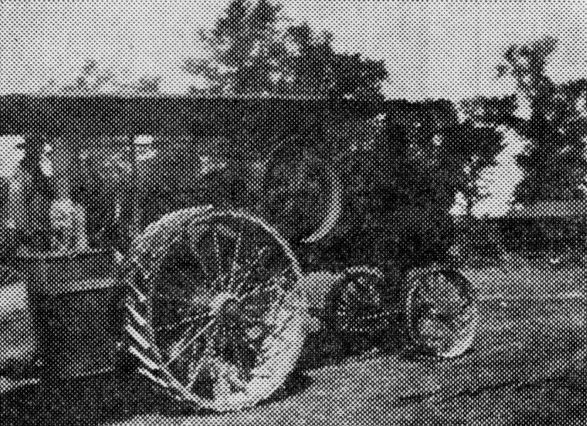B.L. Green threshing machine Kinmundy