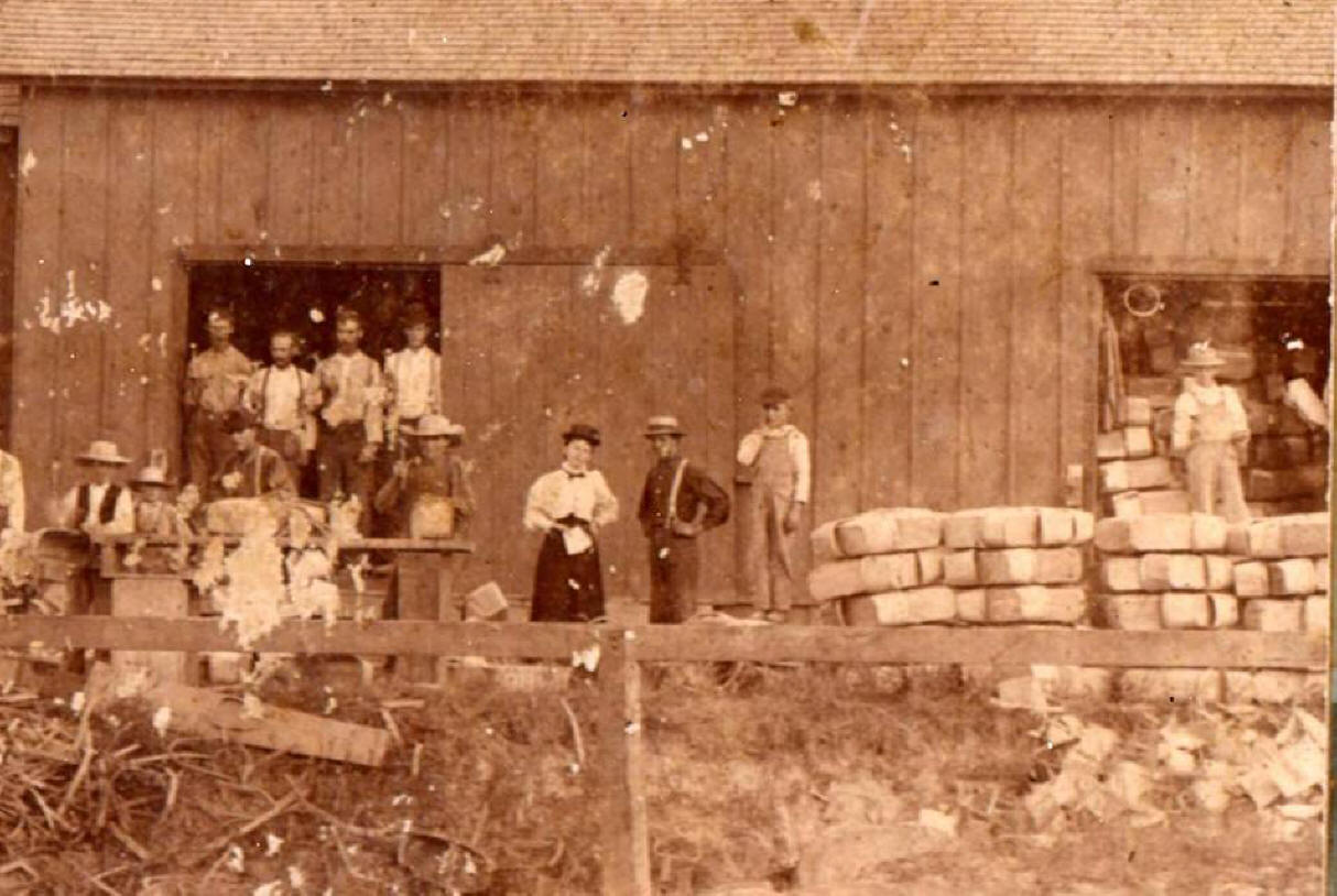 Alma Illinois Basket Factory