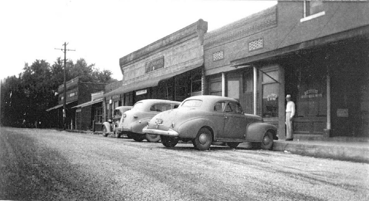Alma Illinois Main Street Jabe Johnson