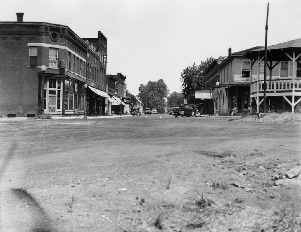 Kinmundy Madison and 3rd 