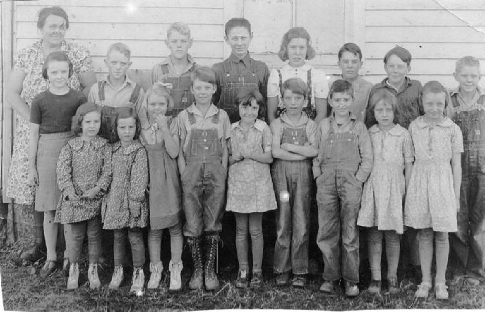 Pleasant Grove School (also known as Jones School & Buzzard Roost School); 1940s
