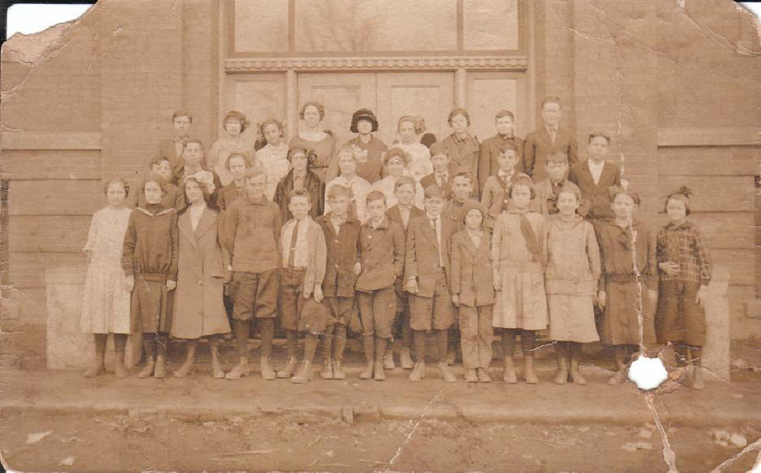 Kinmundy School students; 1914