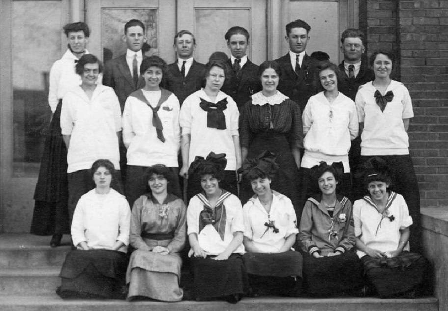 Kinmundy High School; 1915