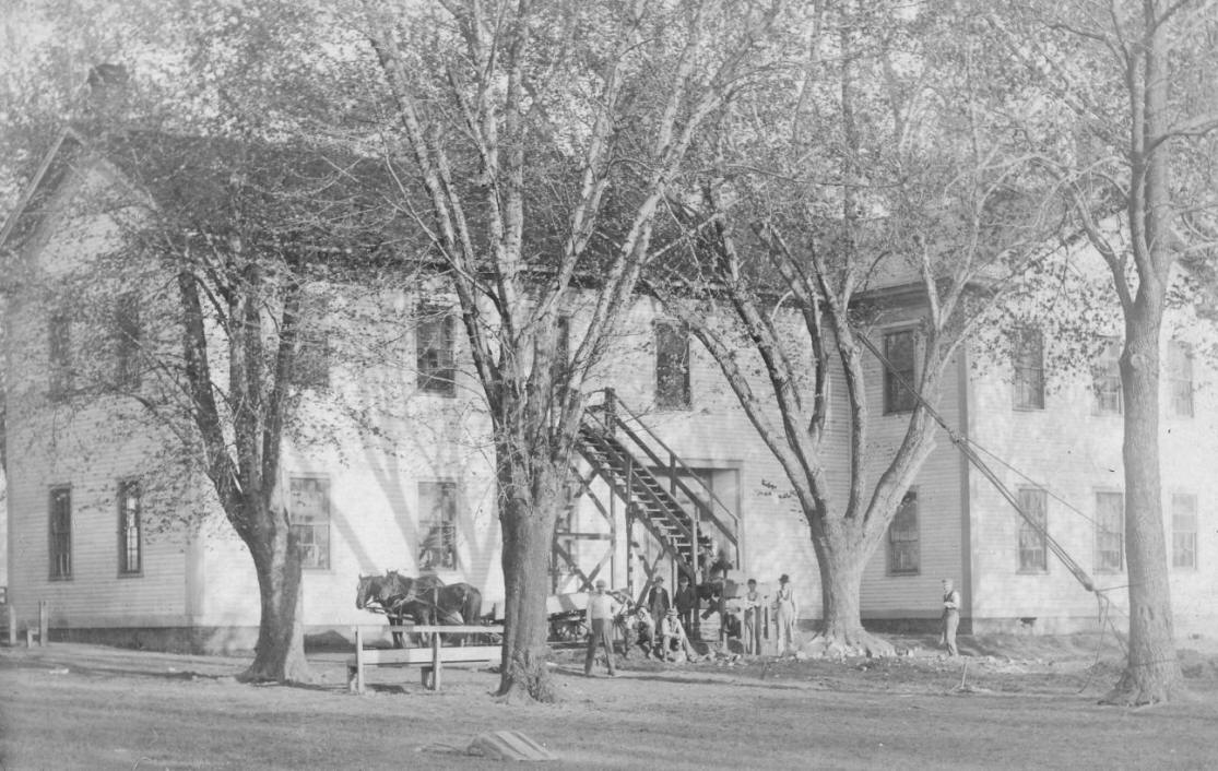 Kinmundy Public School; Kinmundy, Marion Co., IL built in 1865 and used until 1910 - Photo #5